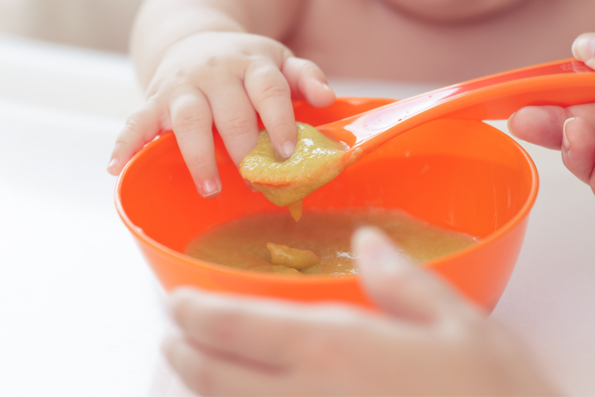 How to Wean Off Breastfeeding at 6 and 12 Months